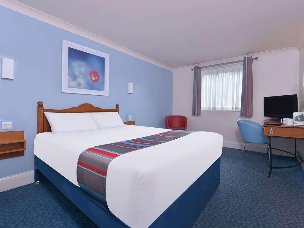 Travelodge Birmingham Кінгсвінфорд Номер фото