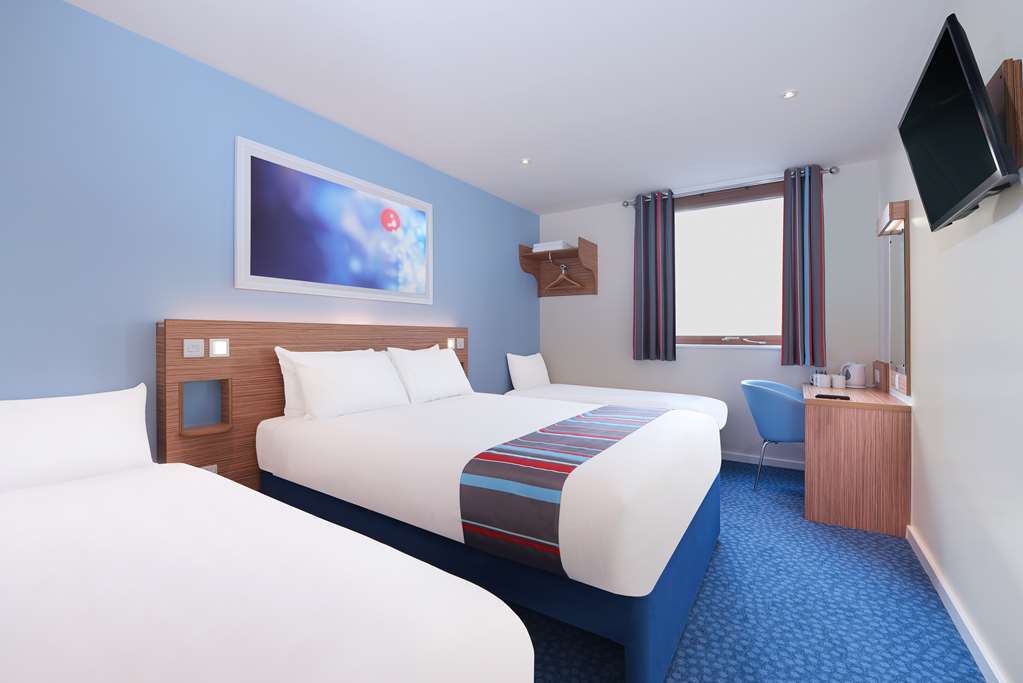 Travelodge Birmingham Кінгсвінфорд Номер фото