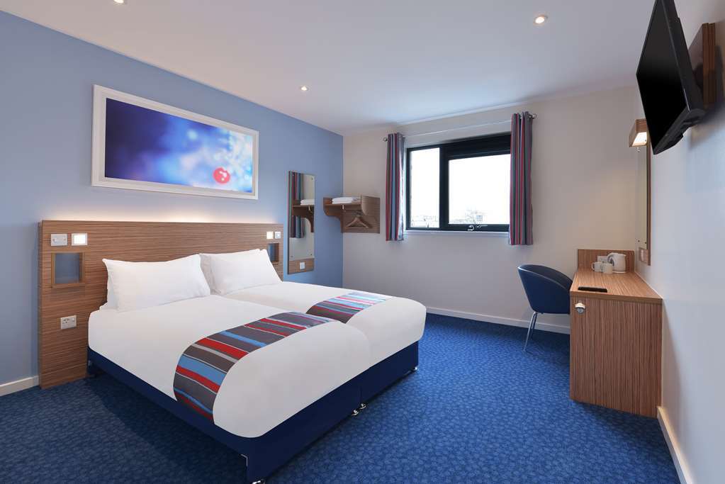 Travelodge Birmingham Кінгсвінфорд Номер фото