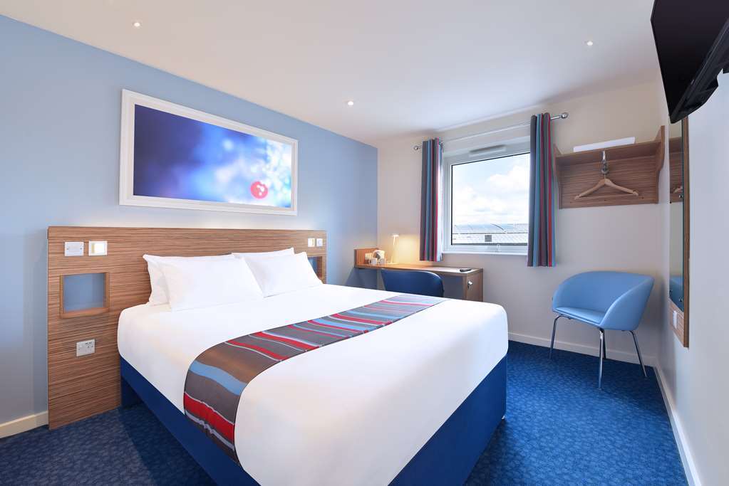 Travelodge Birmingham Кінгсвінфорд Номер фото